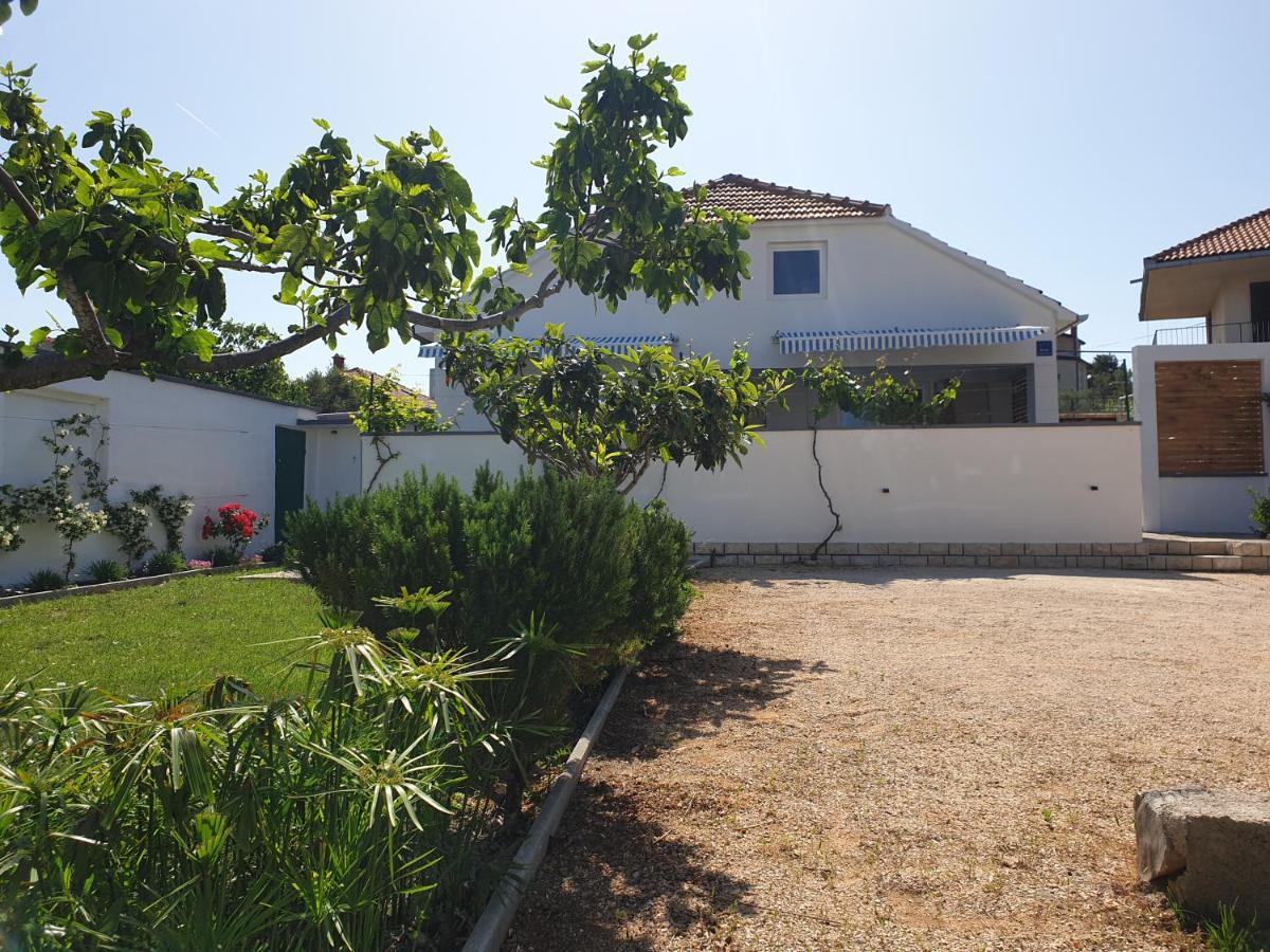 Apartment Paradiso *
